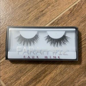 Huda Beauty Farah #12 faux mink lashes